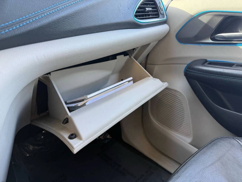 2021 Chrysler Pacifica Touring L