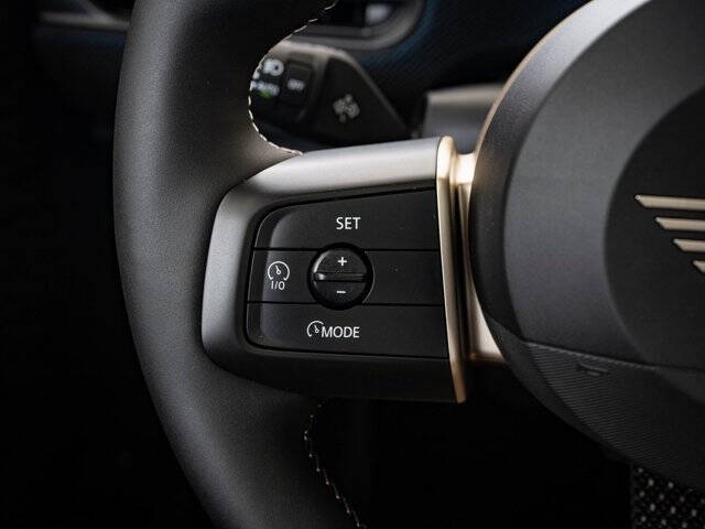 2025 MINI Hardtop 2 Door Cooper Signature Trim