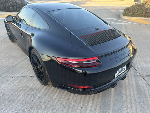 2017 Porsche 911 Carrera GTS