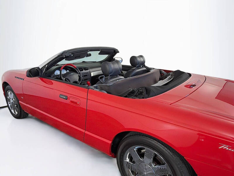 2003 Ford Thunderbird