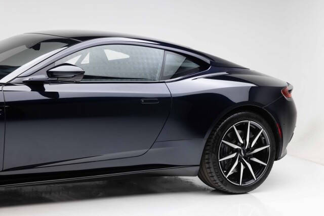 2018 Aston Martin DB11 V12