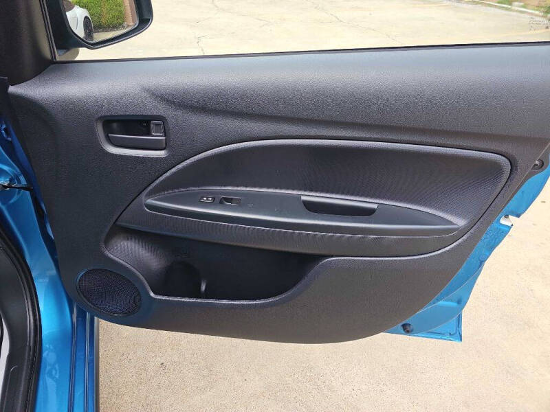 2024 Mitsubishi Mirage ES