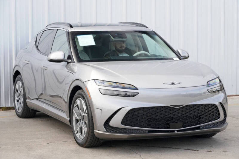 2024 Genesis GV60 Standard