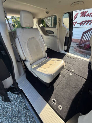 2021 Chrysler Pacifica Touring L