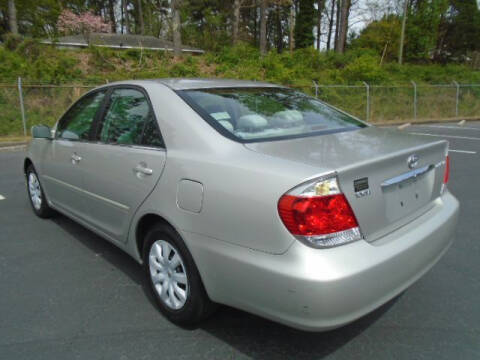 2005 Toyota Camry LE