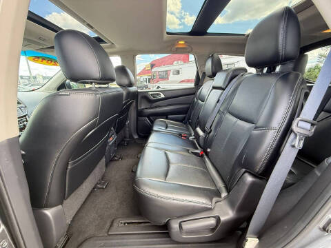 2015 Nissan Pathfinder Platinum