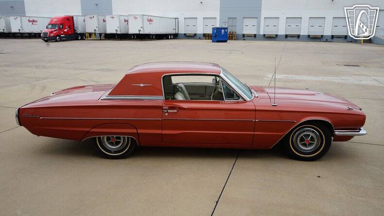 1966 Ford Thunderbird