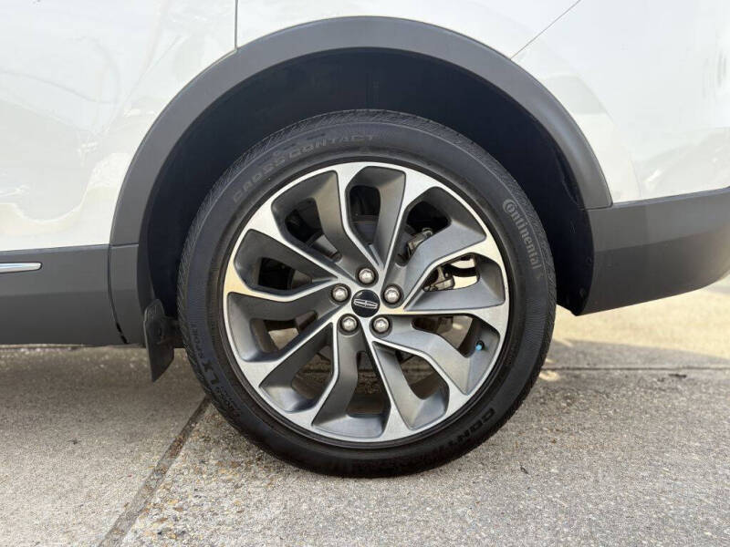 2021 Lincoln Nautilus Reserve