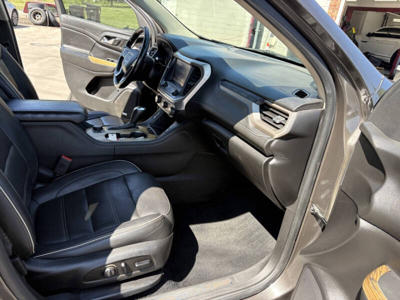 2019 GMC Acadia Denali
