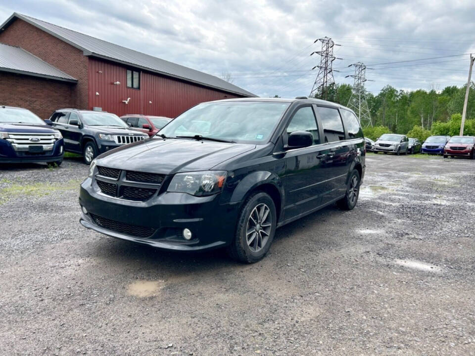 2017 Dodge Grand Caravan for sale at 81 Auto LLC in Central Square , NY