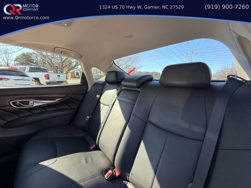 2015 Infiniti Q70L 3.7