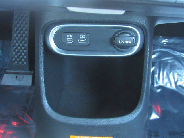 2024 Genesis GV60 Standard