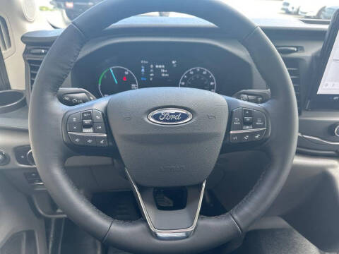 2023 Ford E-Transit