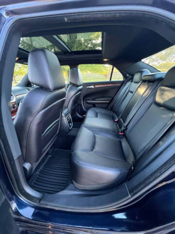 2012 Chrysler 300 Limited