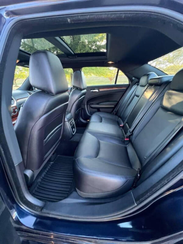 2012 Chrysler 300 Limited