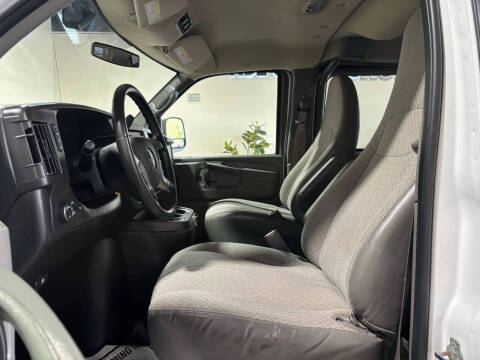 2012 GMC Savana LT 2500