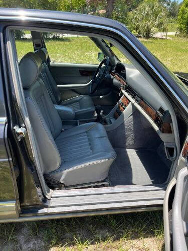 1986 Mercedes-Benz 300-Class 300 E