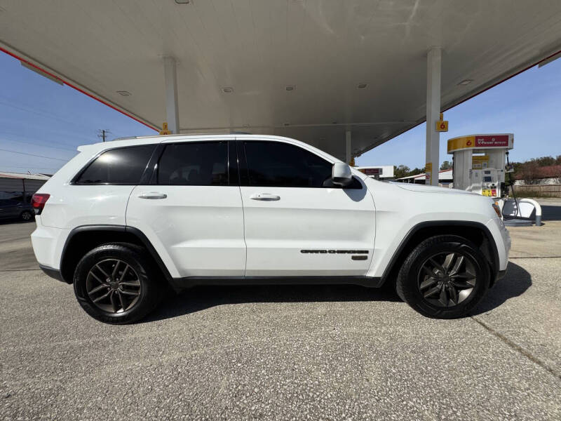 2017 Jeep Grand Cherokee Laredo