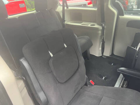 2012 Dodge Grand Caravan American Value Package