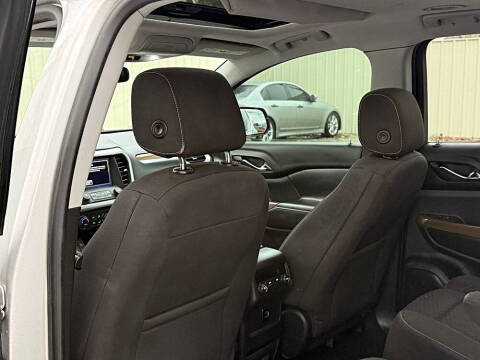 2017 GMC Acadia SLE-2