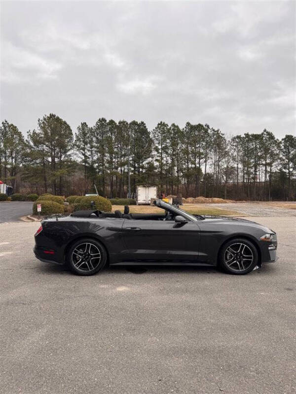 2022 Ford Mustang