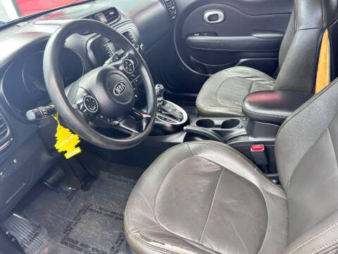 2015 Kia Soul +