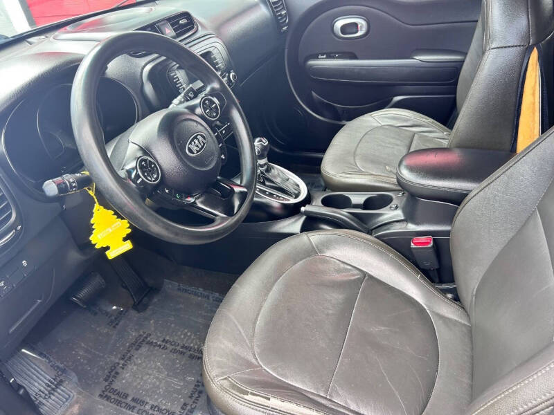 2015 Kia Soul +