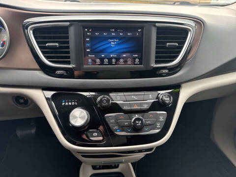 2018 Chrysler Pacifica Touring L