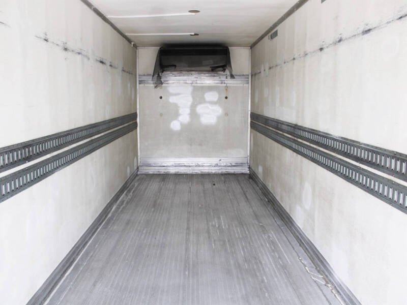 2018 Freightliner M2 106