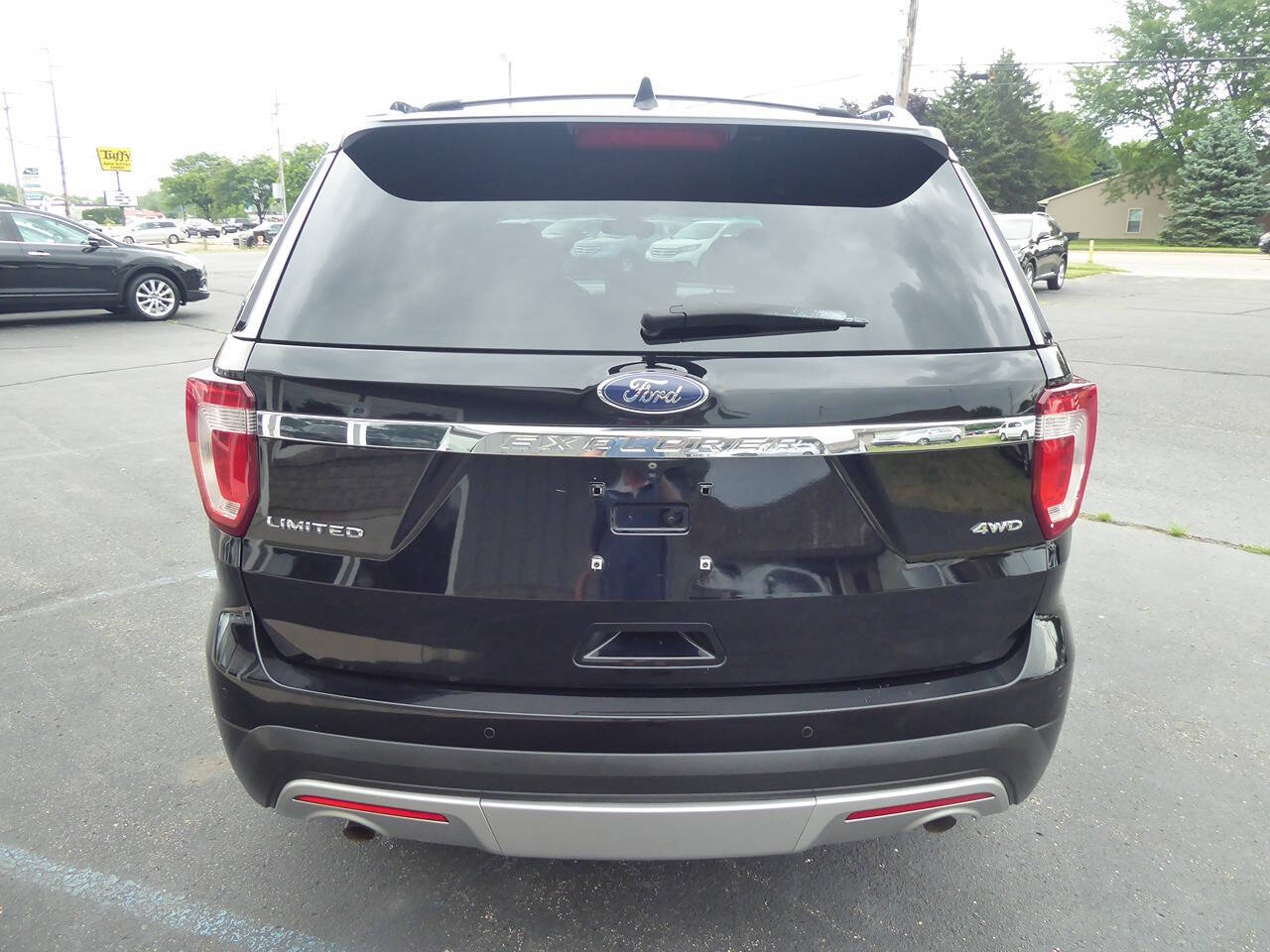 2016 Ford Explorer for sale at Lakeshore Autos in Holland, MI