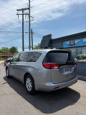 2017 Chrysler Pacifica LX