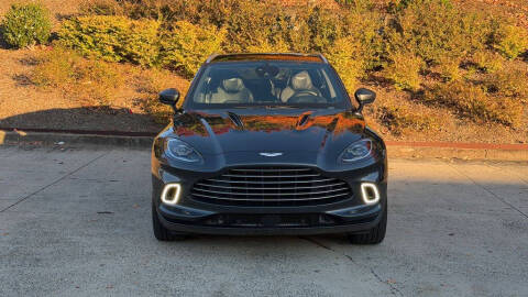 2022 Aston Martin DBX