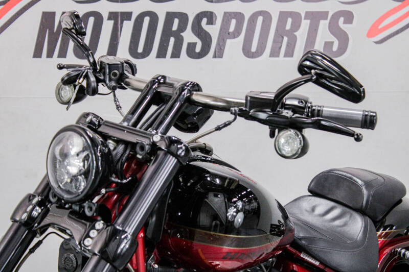 2017 Harley-Davidson CVO Pro Street Breakout