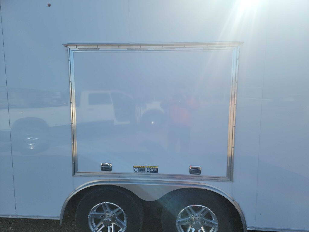 2022 H & H ENCLOSED 28 FEET 6