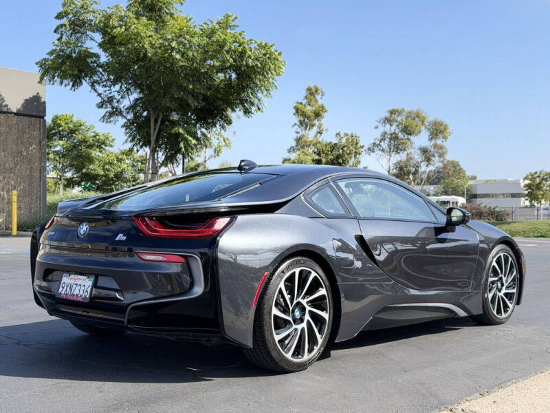 2016 BMW i8