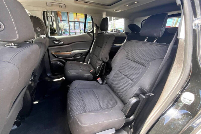 2019 GMC Acadia SLE-2