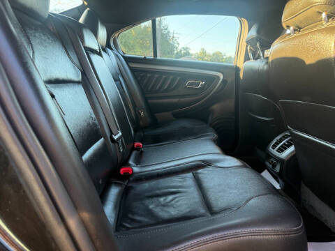 2015 Ford Taurus SEL