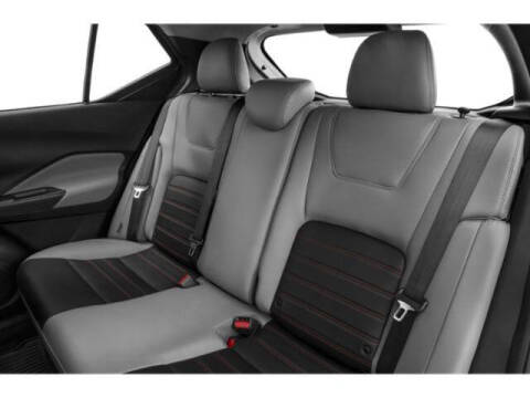2022 Nissan Kicks SR