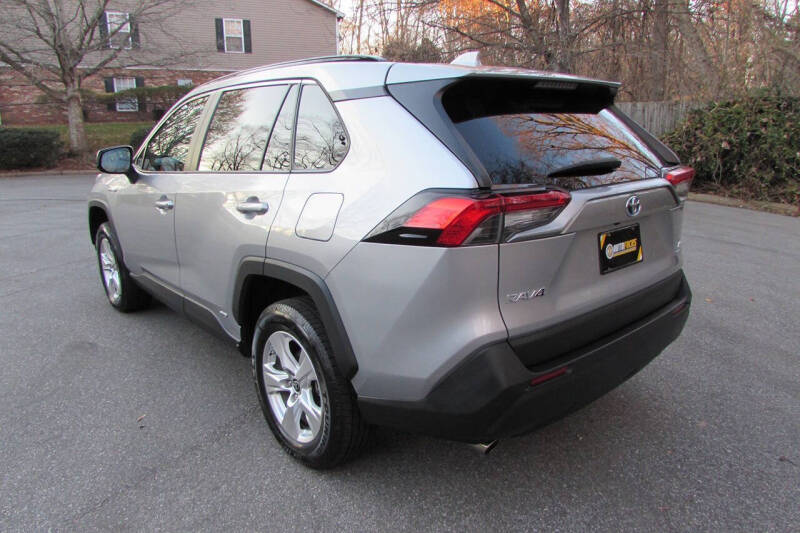 2021 Toyota RAV4 Hybrid LE