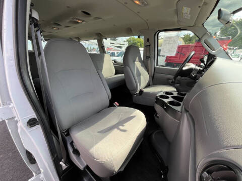 2006 Ford E-Series E-350 SD XLT
