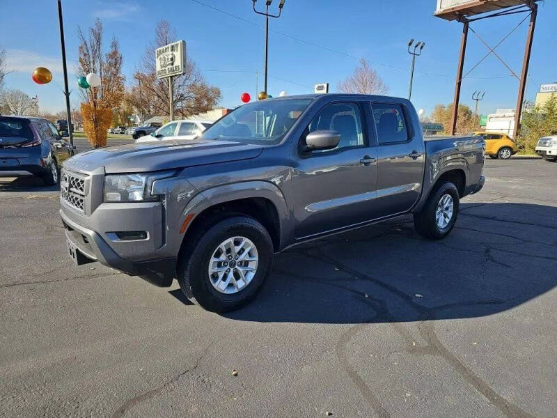 2024 Nissan Frontier SV's photo