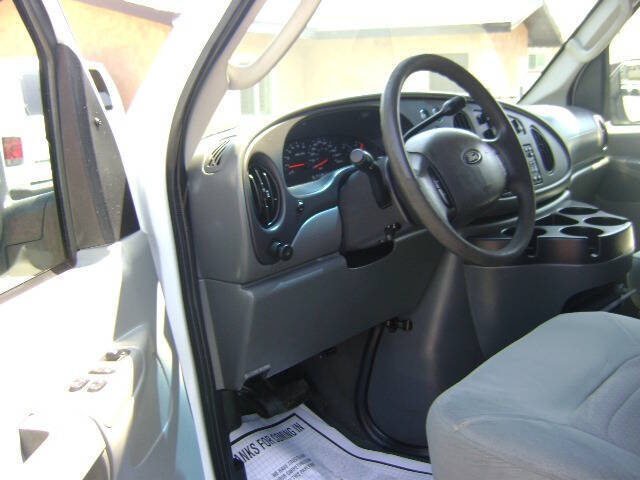 2007 Ford E-Series E-350 SD XLT