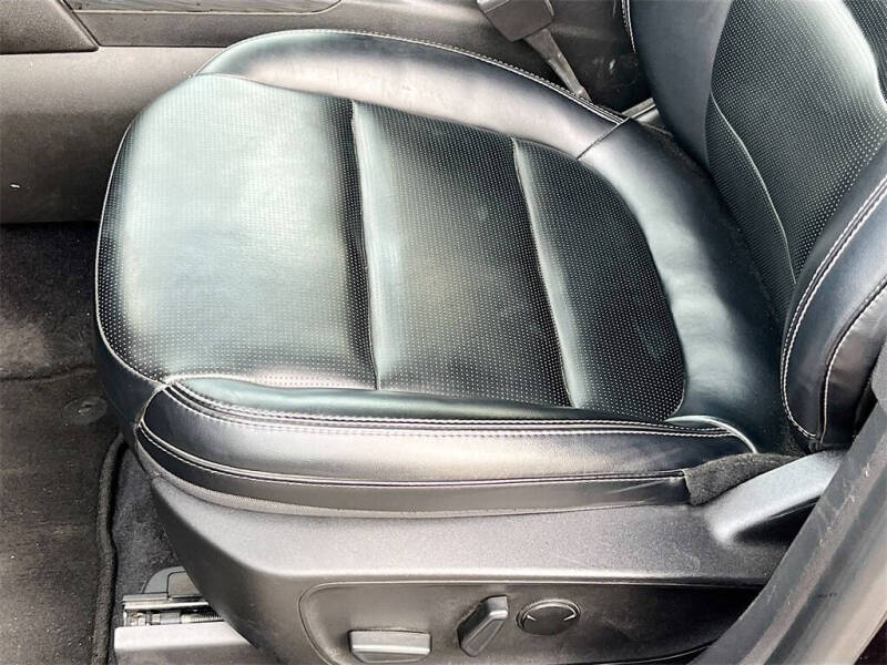 2023 Ford Escape Platinum