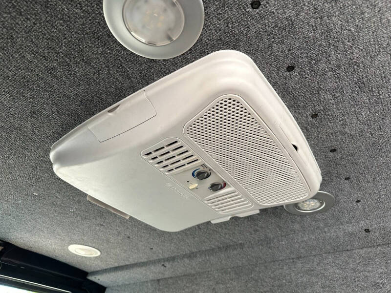 2009 Ford E-Series E-150