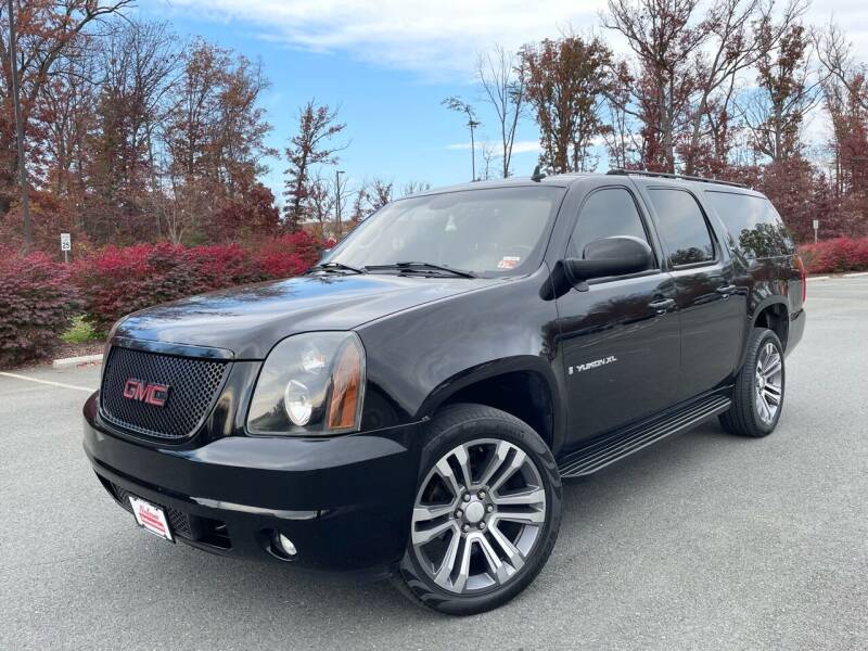 2007 GMC Yukon XL for sale at Nelson's Automotive Group in Chantilly VA