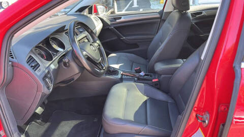 2015 Volkswagen Golf SportWagen