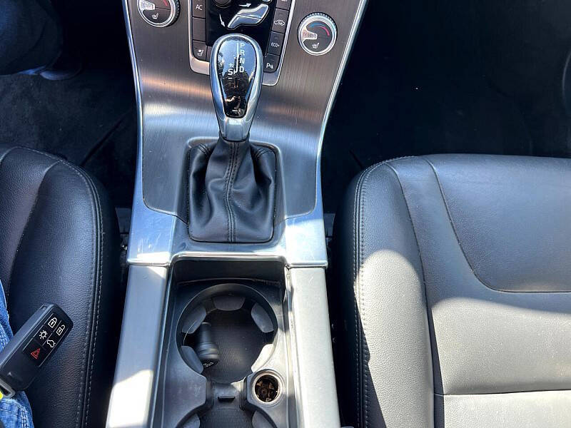 2016 Volvo V60 T5 Drive-E Premier