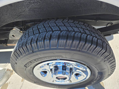 2021 GMC Savana 2500