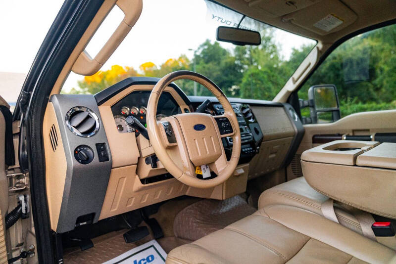 2009 Ford F-350 Super Duty Lariat