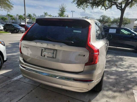 2024 Volvo XC90 B5 Core Bright Theme